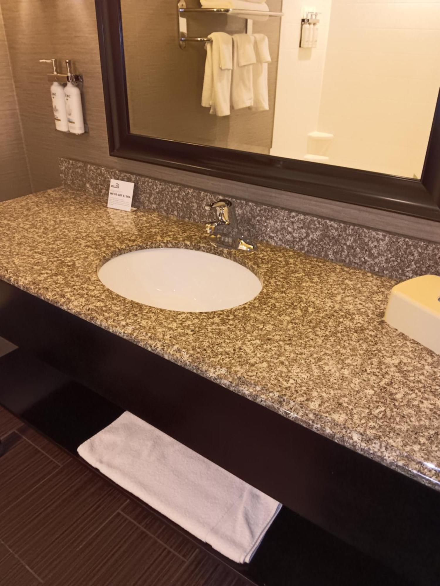 Holiday Inn Express And Suites - Bradford By Ihg Esterno foto