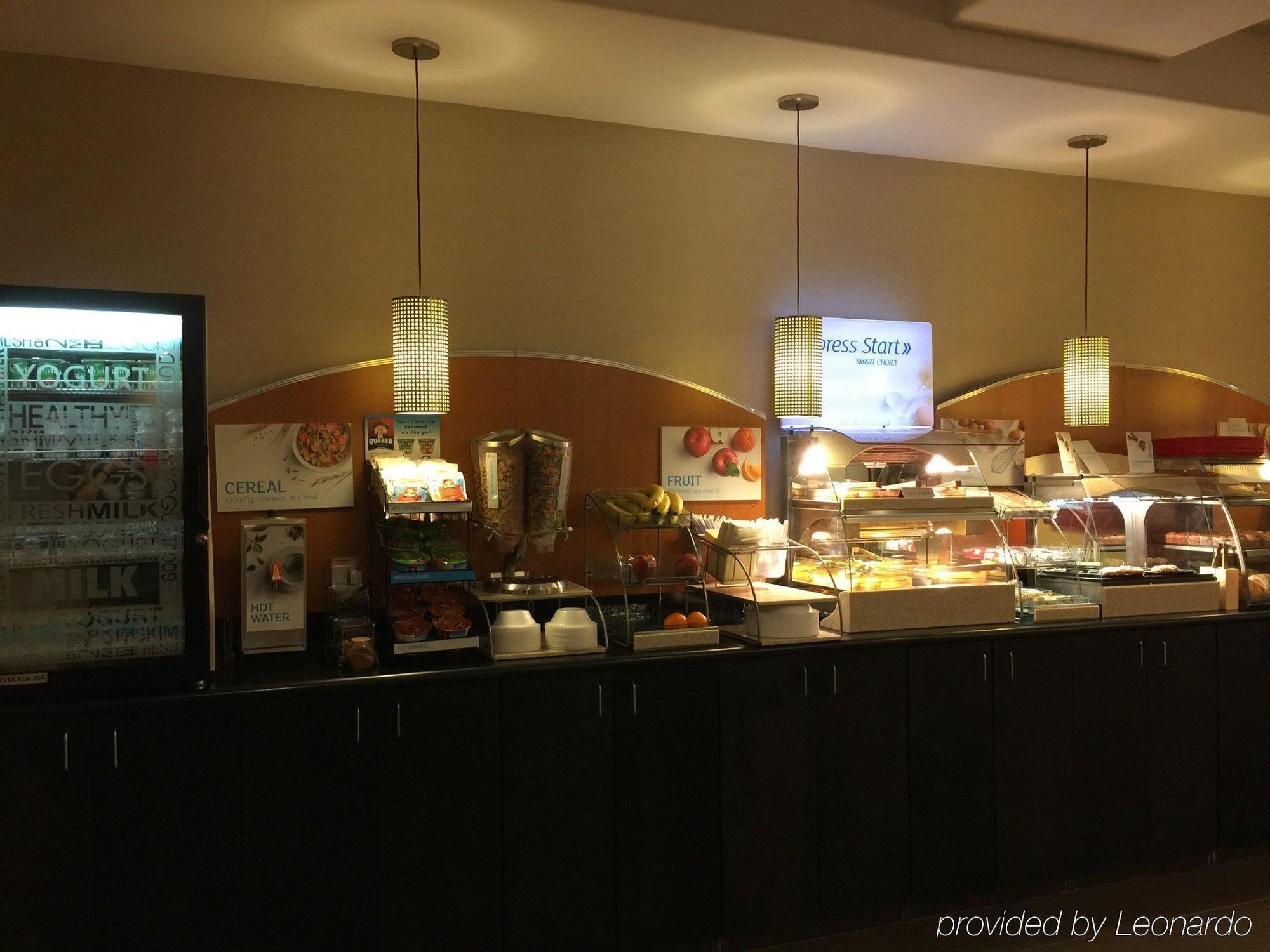 Holiday Inn Express And Suites - Bradford By Ihg Esterno foto